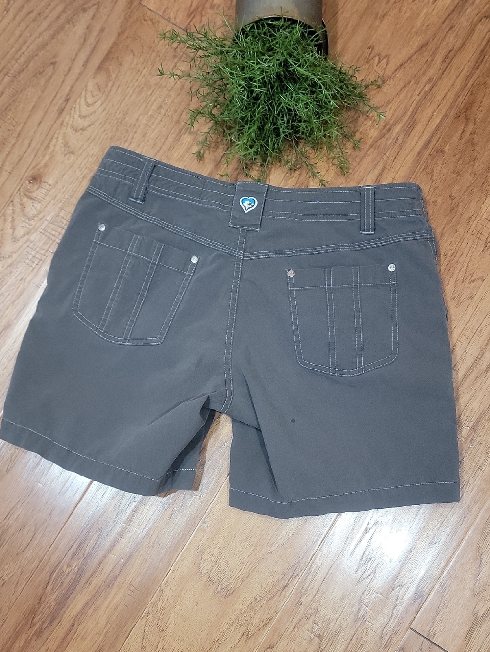 Kuhl Vintage Patina Dye Shorts 8 - Picture 3 of 11